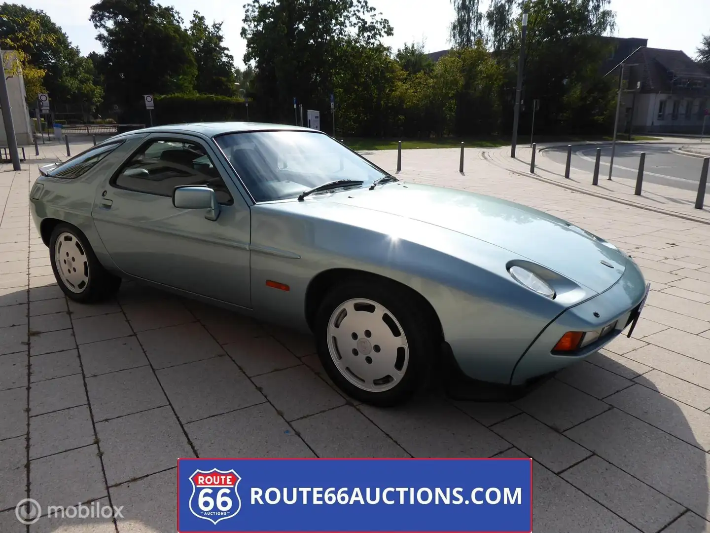 Porsche 928 S Coupe | Route 66 Auctions Blauw - 2