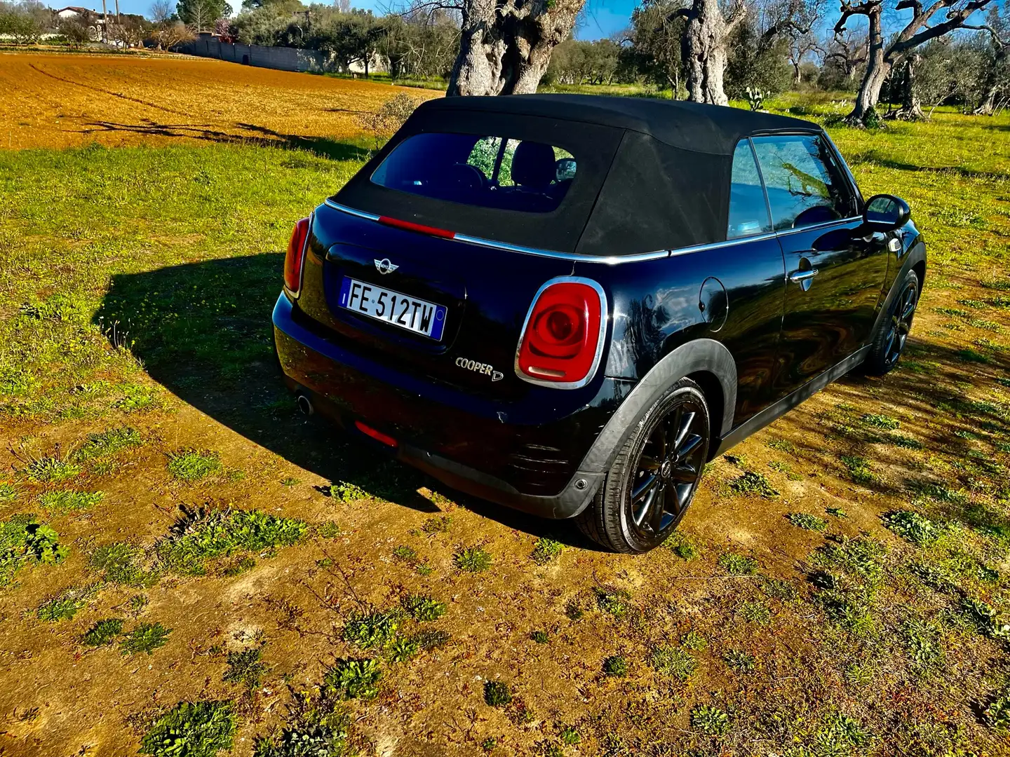 MINI Cooper D Cabrio Mini IV F57 2016 Cabrio 1.5 Hype auto Nero - 2