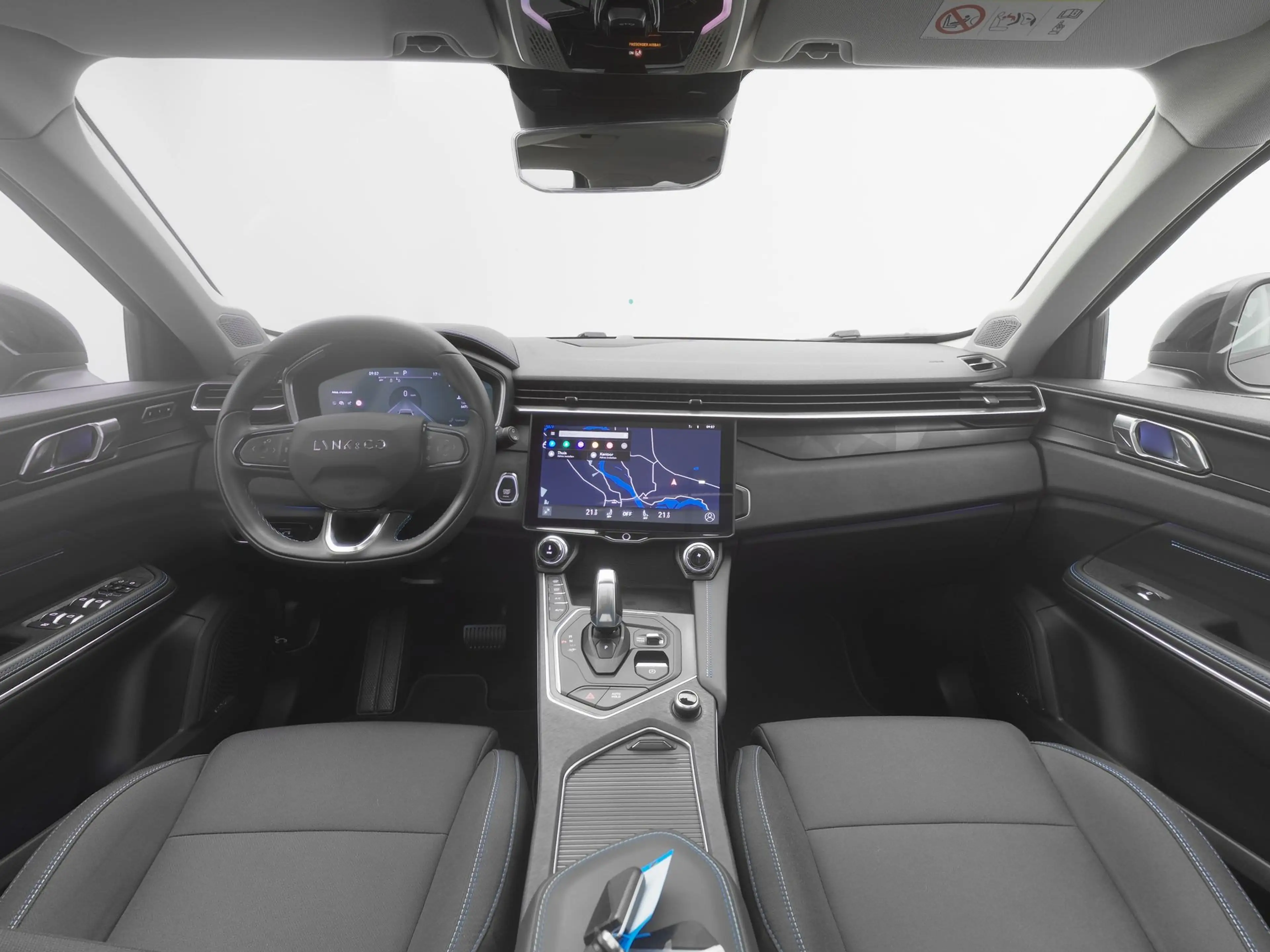 Lynk & Co 01 1.5 Plug-in Hybrid | 360° | BLACK | NLD AUTO — photo 3