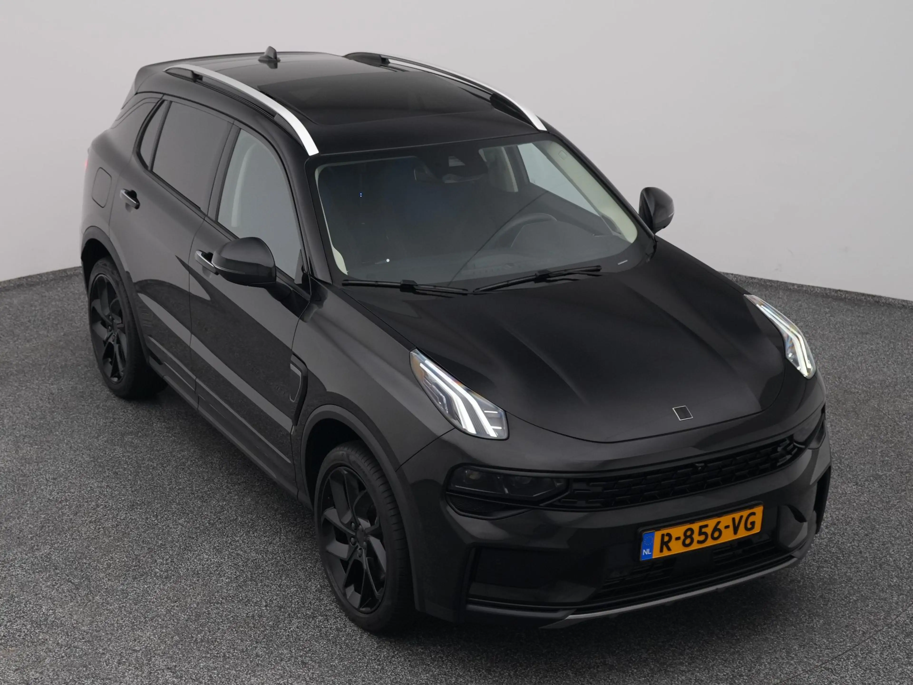 Lynk & Co 01 1.5 Plug-in Hybrid | 360° | BLACK | NLD AUTO — photo 24