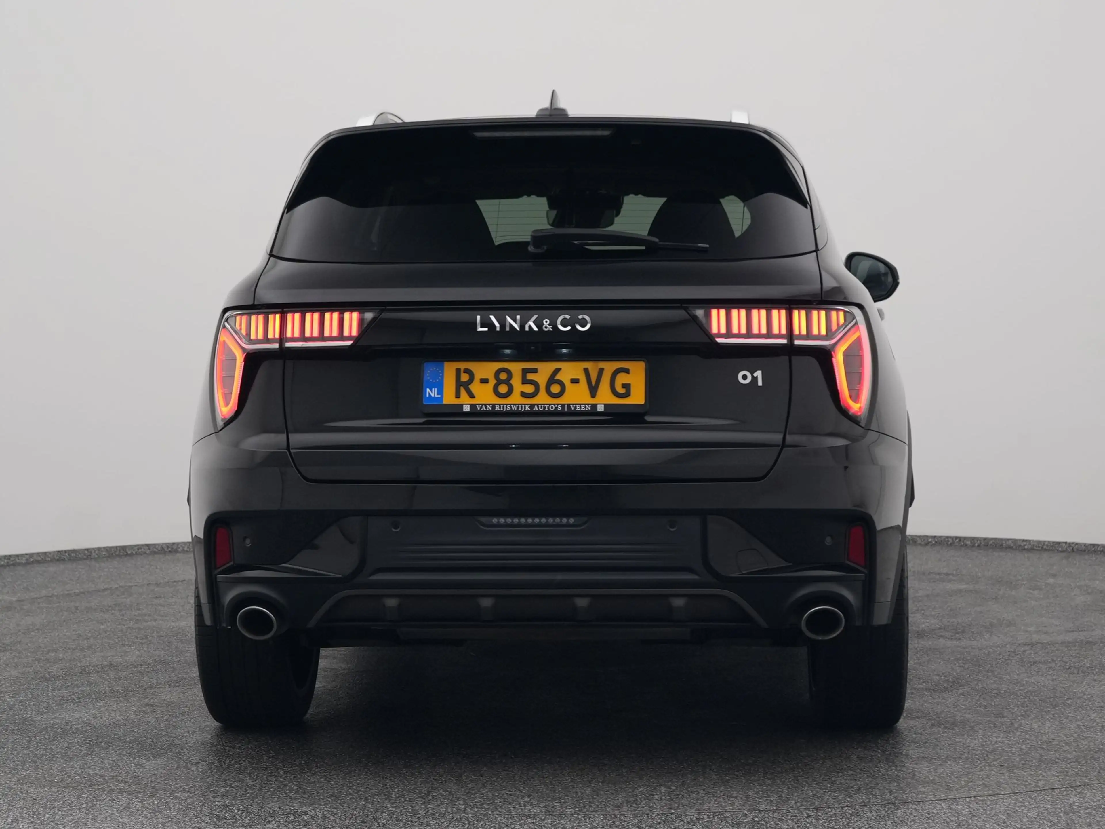 Lynk & Co 01 1.5 Plug-in Hybrid | 360° | BLACK | NLD AUTO — photo 10