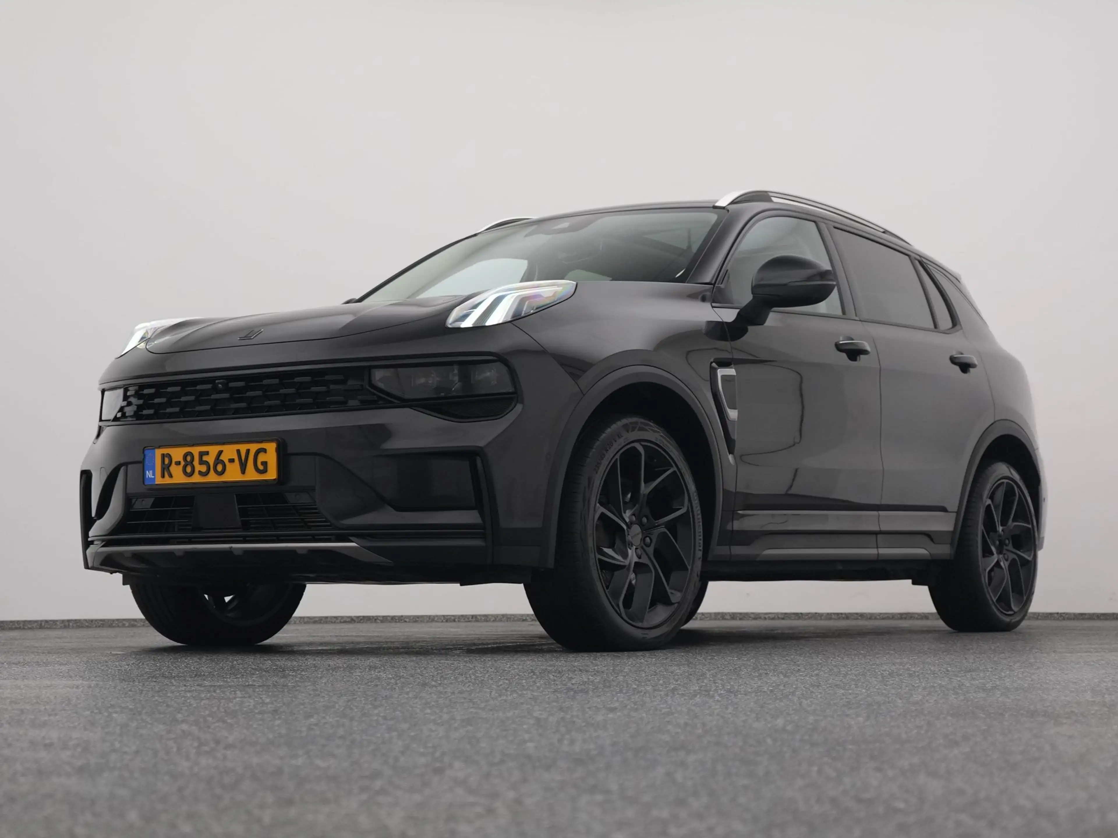 Lynk & Co 01 1.5 Plug-in Hybrid | 360° | BLACK | NLD AUTO — photo 15