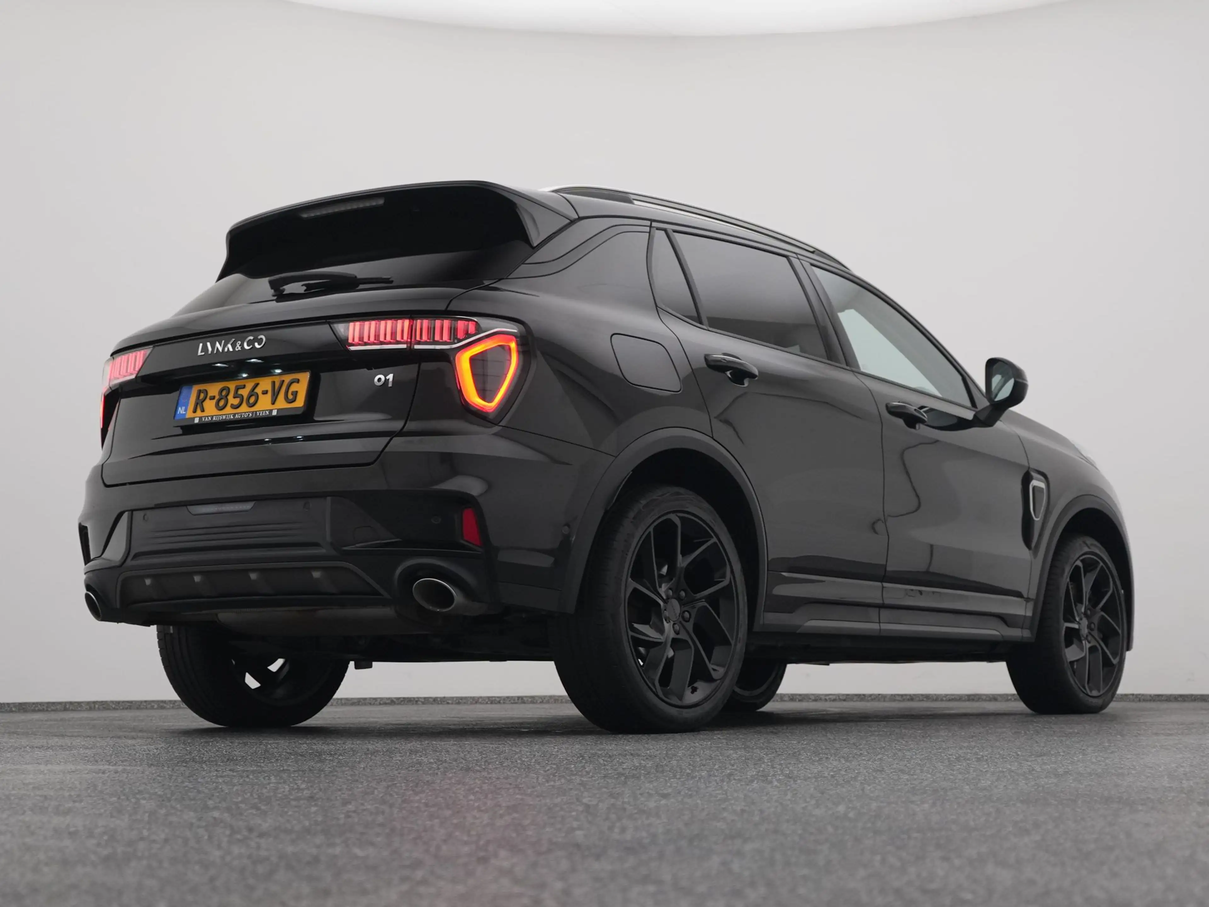 Lynk & Co 01 1.5 Plug-in Hybrid | 360° | BLACK | NLD AUTO — photo 16