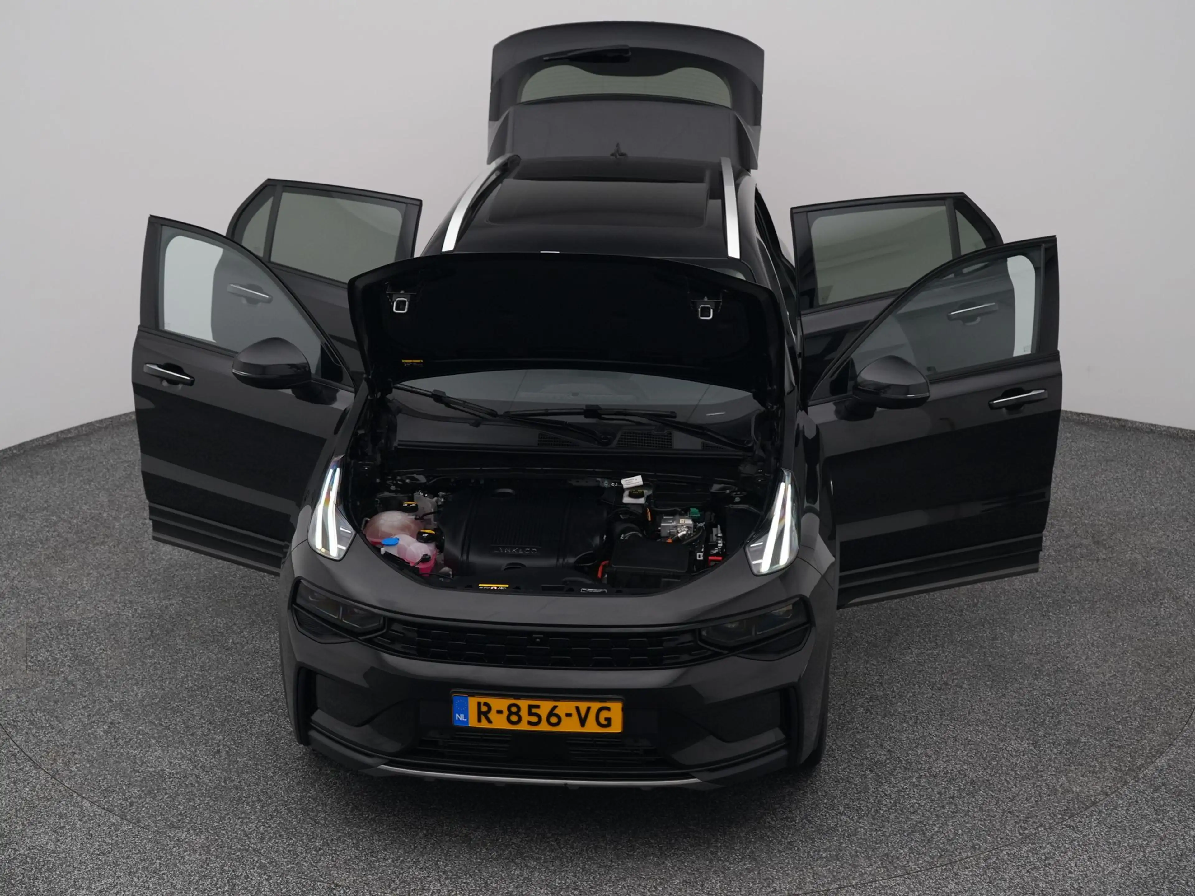 Lynk & Co 01 1.5 Plug-in Hybrid | 360° | BLACK | NLD AUTO — photo 27