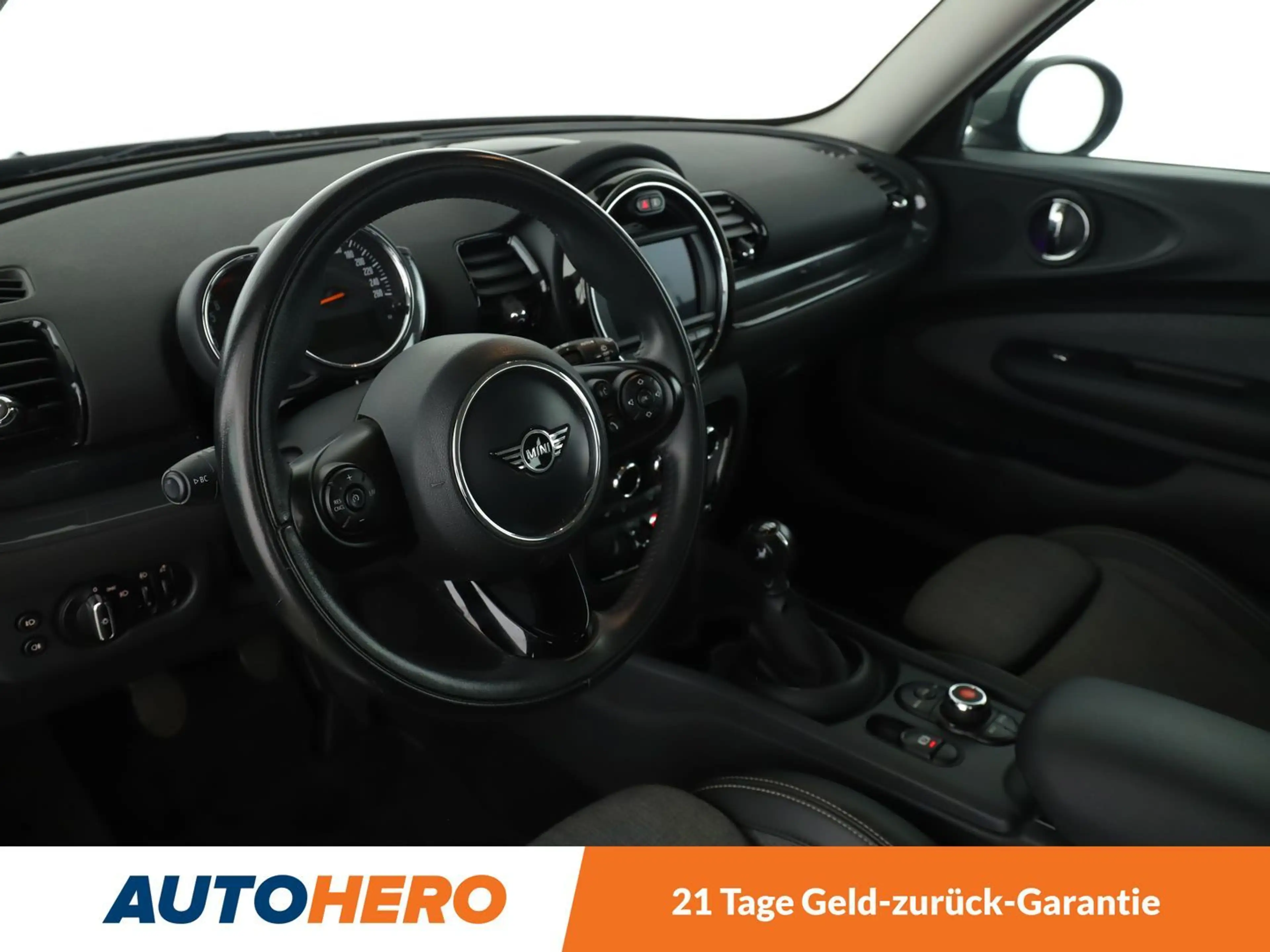MINI One Clubman One*TEMPO*CAM*PDC*SHZ*LIM*AHK*ALU* — photo 11