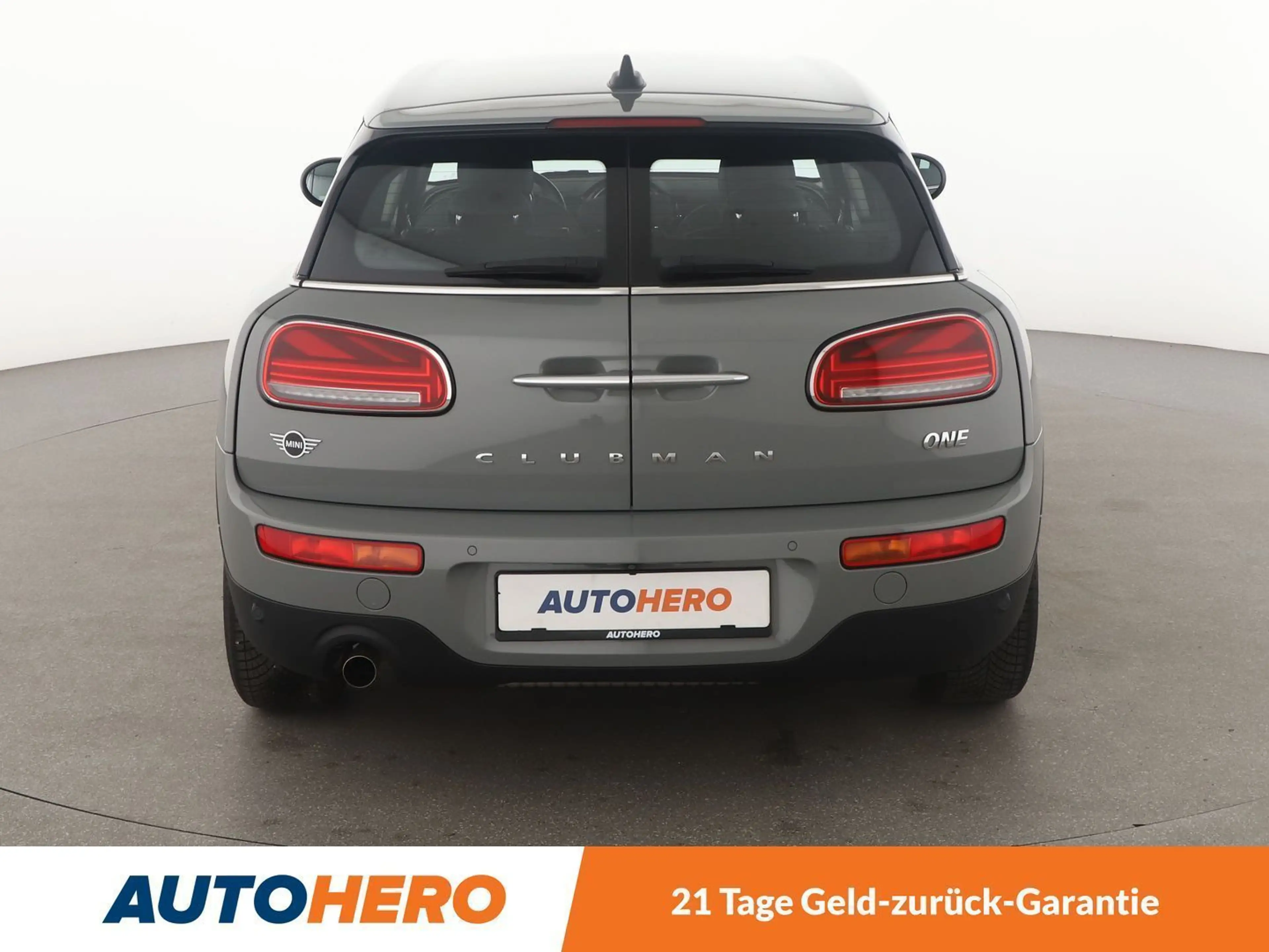 MINI One Clubman One*TEMPO*CAM*PDC*SHZ*LIM*AHK*ALU* — photo 5