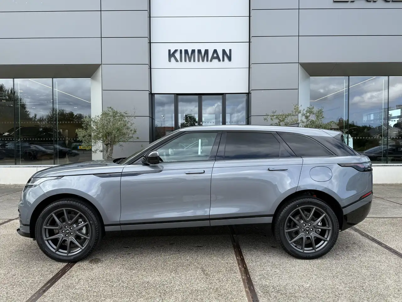 Land Rover Range Rover Velar 2026