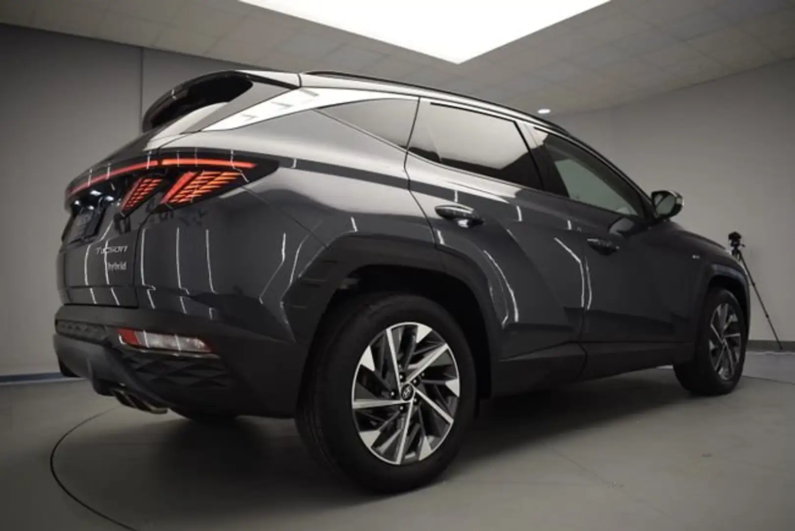 Hyundai TUCSON 1.6 TGDI 110kW (150CV) 48V Tecno DCT 2C Gris - 2