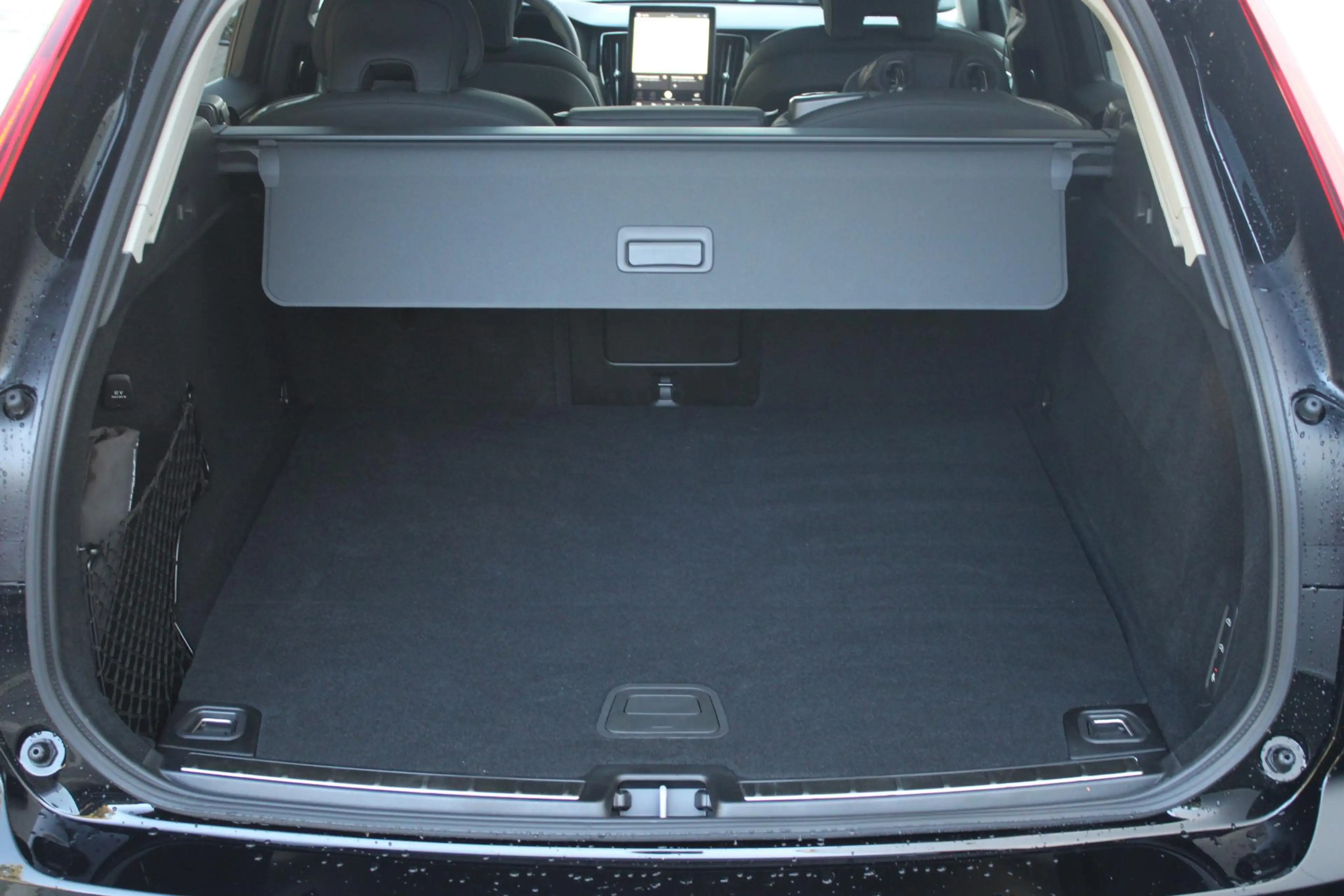 Volvo XC60 T6 Plug-in hybrid AWD Ultra Dark | Luchtvering | P — photo 7