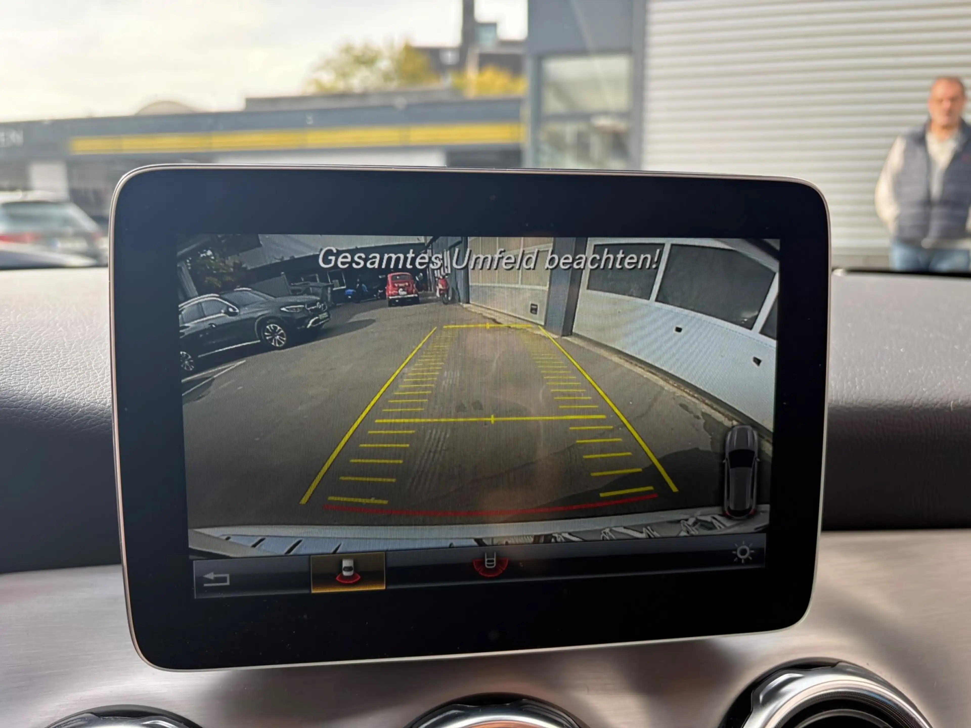 Mercedes-Benz GLA 180 AMG Line (EURO 6d-TEMP) GLA 180 EU6d-T AMG Line — photo 10