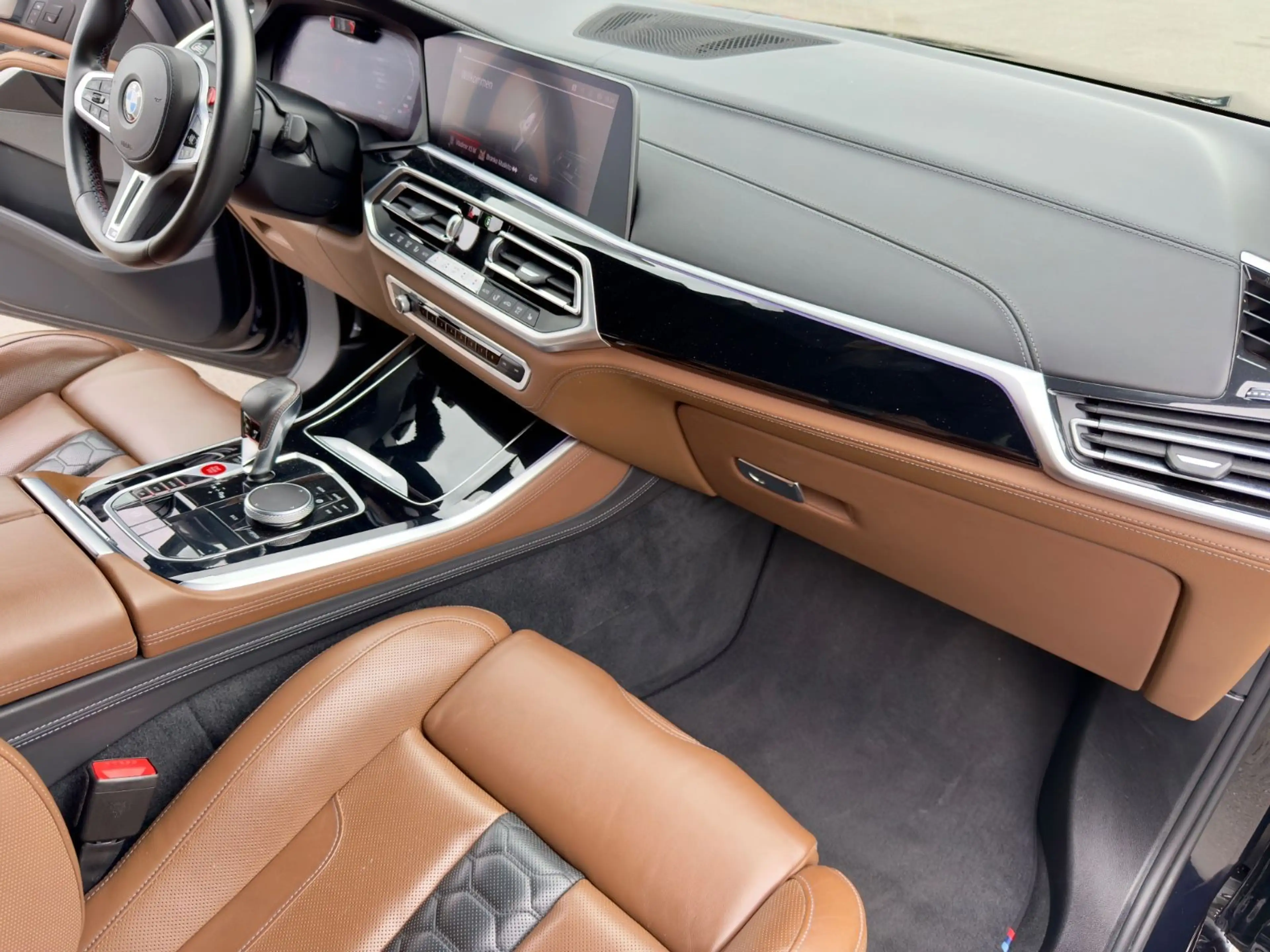 BMW X5 M — photo 13