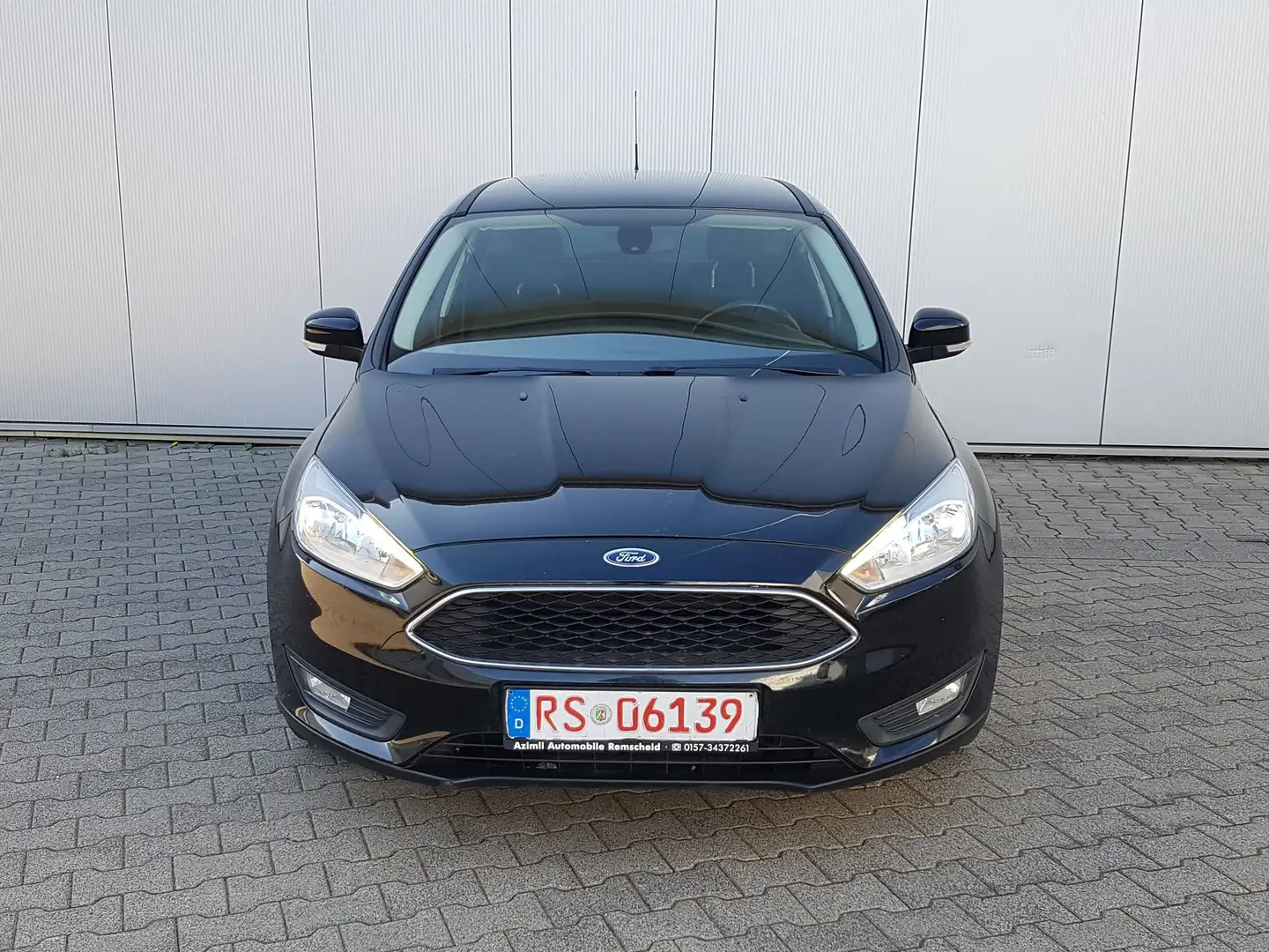 Ford Focus Turnier 1.0 EcoBoost Business*ZAHNRIEMEN-INSP.NEU* Schwarz - 2