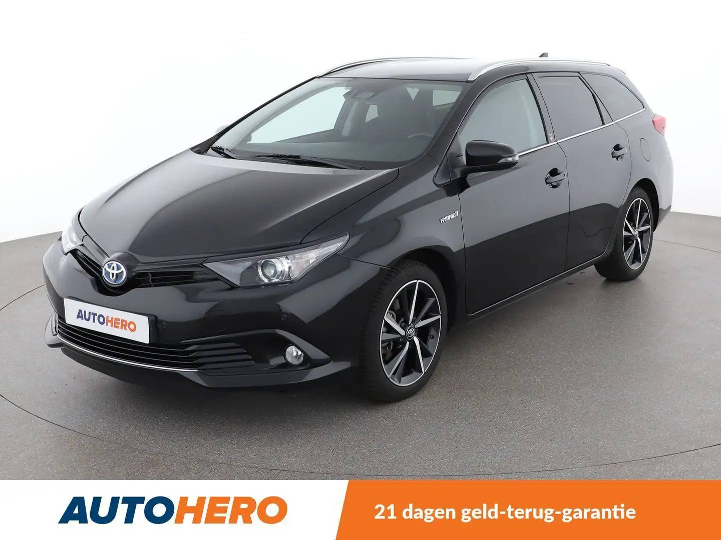 Toyota Auris 1.8 Hybrid Team D Zwart - 1