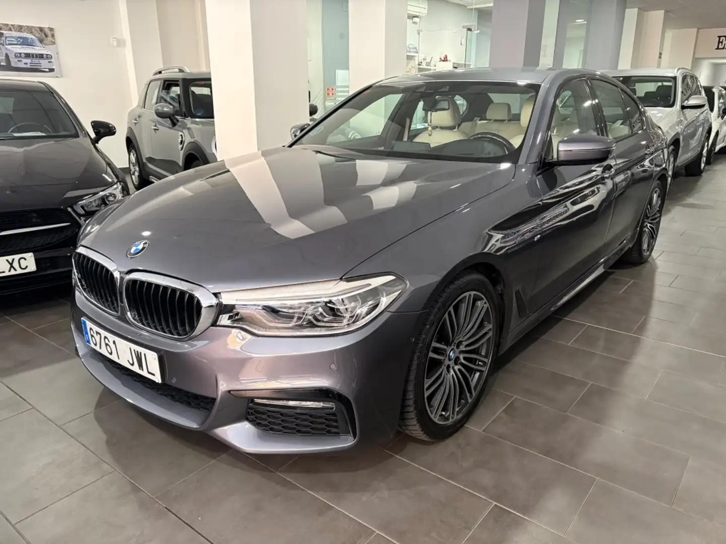 BMW 520 520dA Business Gris - 1