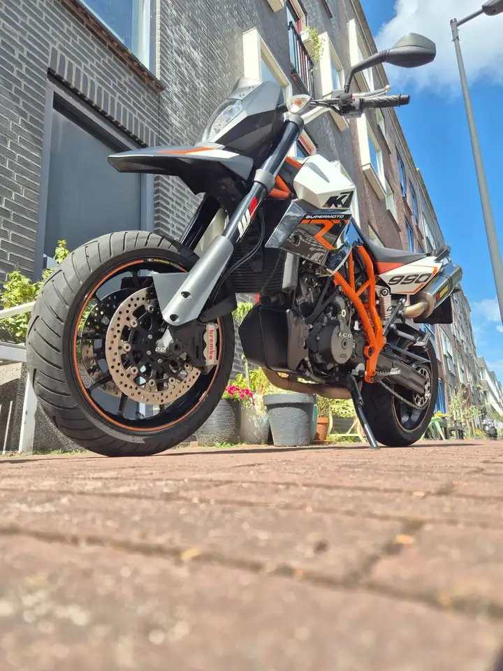 KTM 990 Supermoto