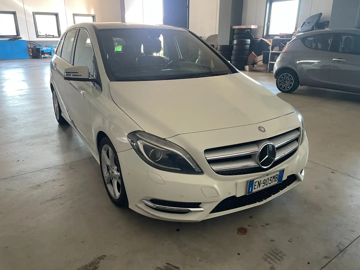 Mercedes-Benz B 180 Classe B - T246 cdi be Premium Bianco - 2