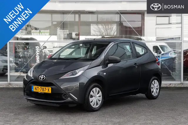 Toyota Aygo 1.0 VVT-i x 1e eigenaar | Lage KM