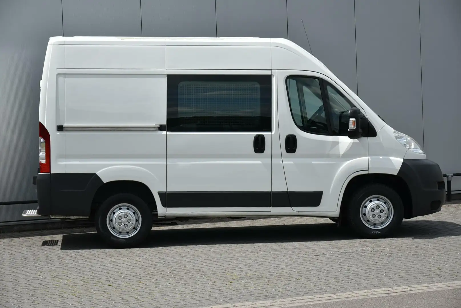 Peugeot Boxer 2.2 HDI L1H2 Airco Cruise Parrot Treeplank PDC Blanc - 2