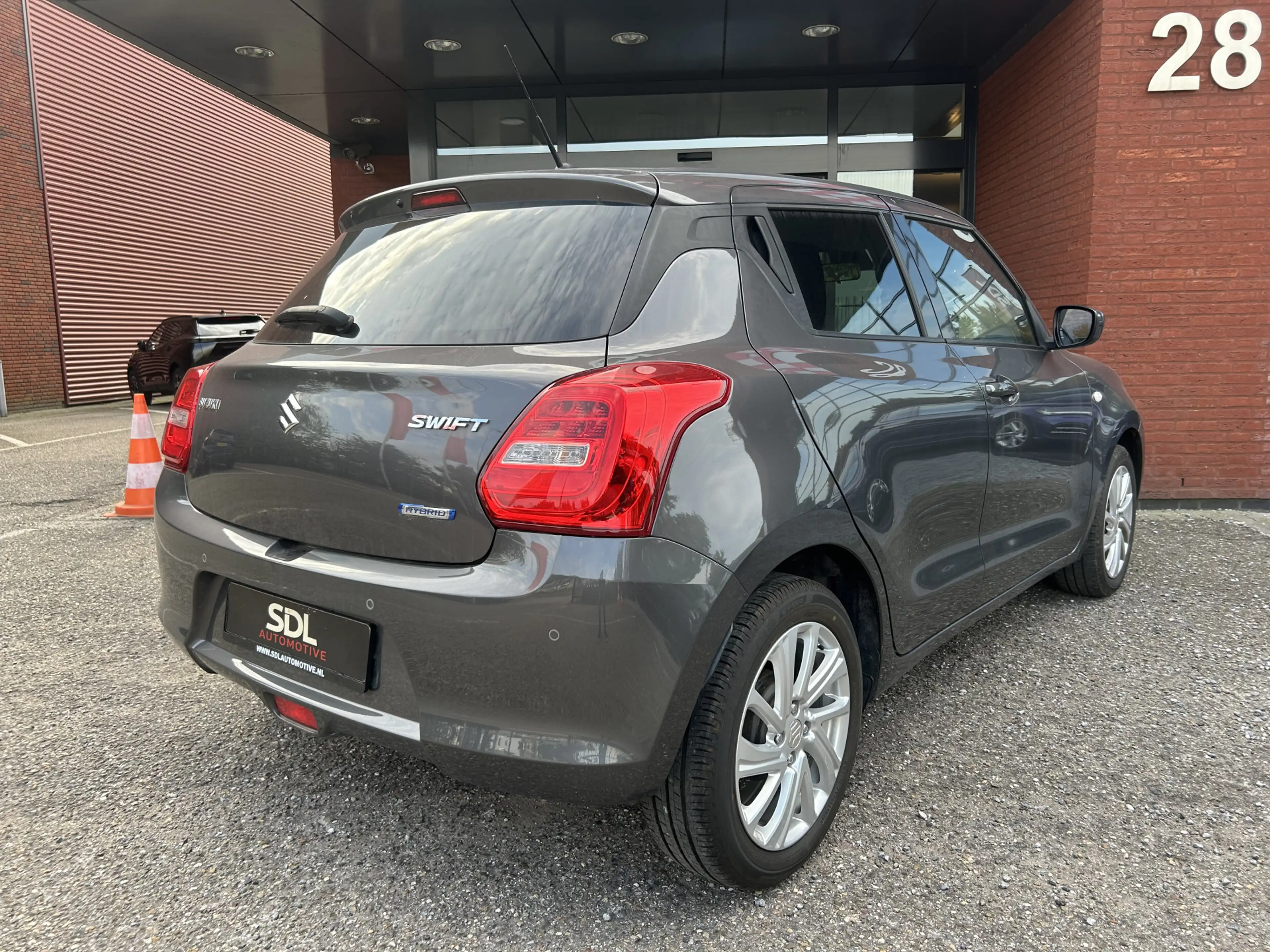 Suzuki Swift 1.2 Style Smart Hybrid // DODEHOEK // ADAPT. CRUIS — photo 3