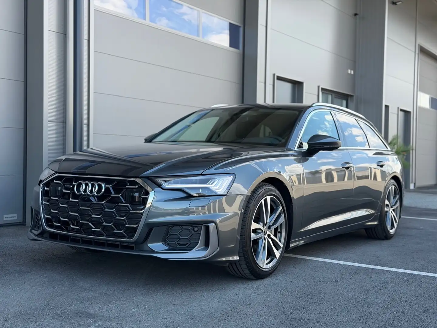 Audi A6 S-LINE 45TDI V6 qu HD-MATRIX HeadUP AHK ASSISTENZ Grau - 1