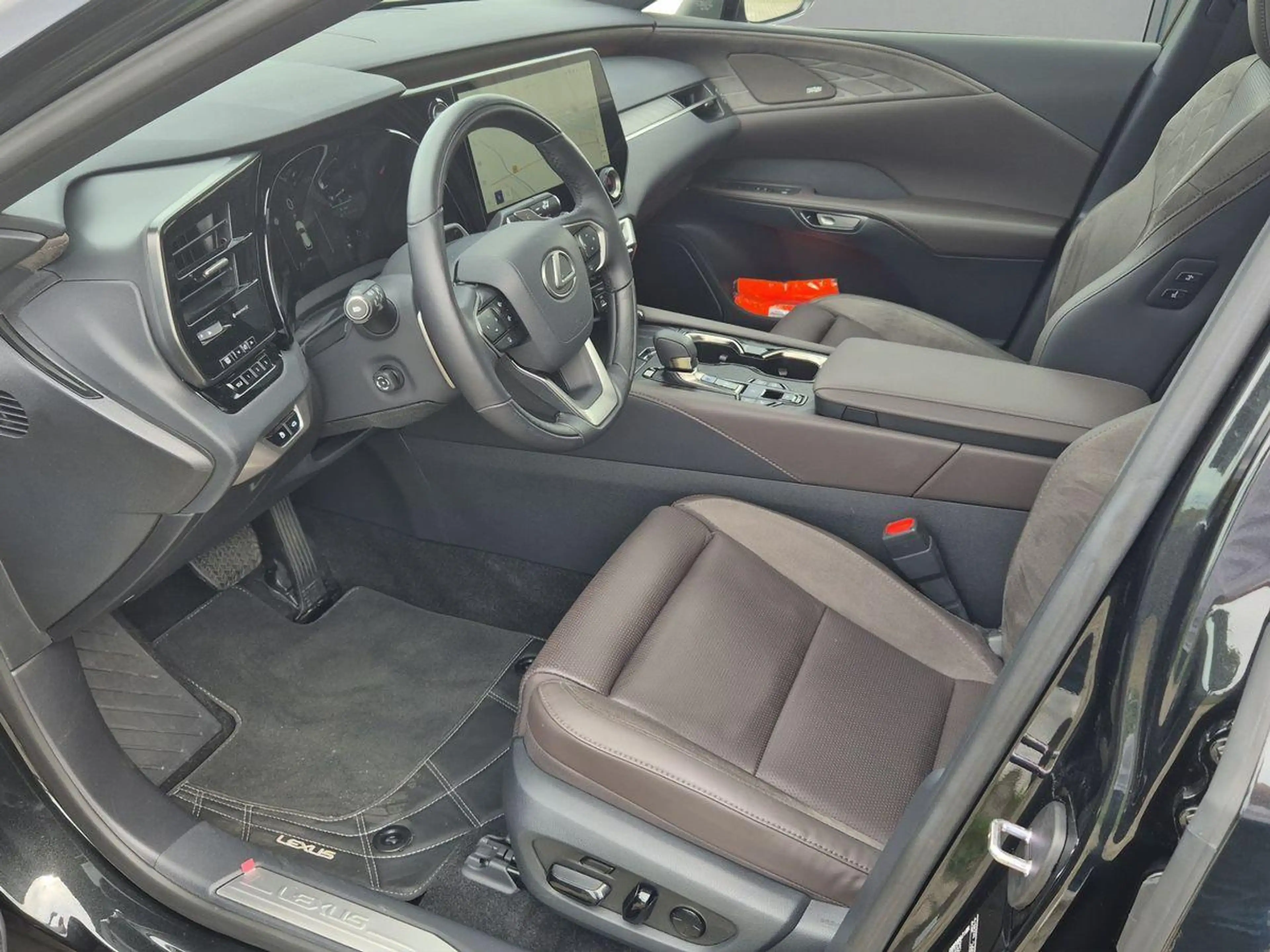 Lexus RX 450h RX 450 h+ Luxury - PANO I ACC I HUD I 360° I ML — photo 10