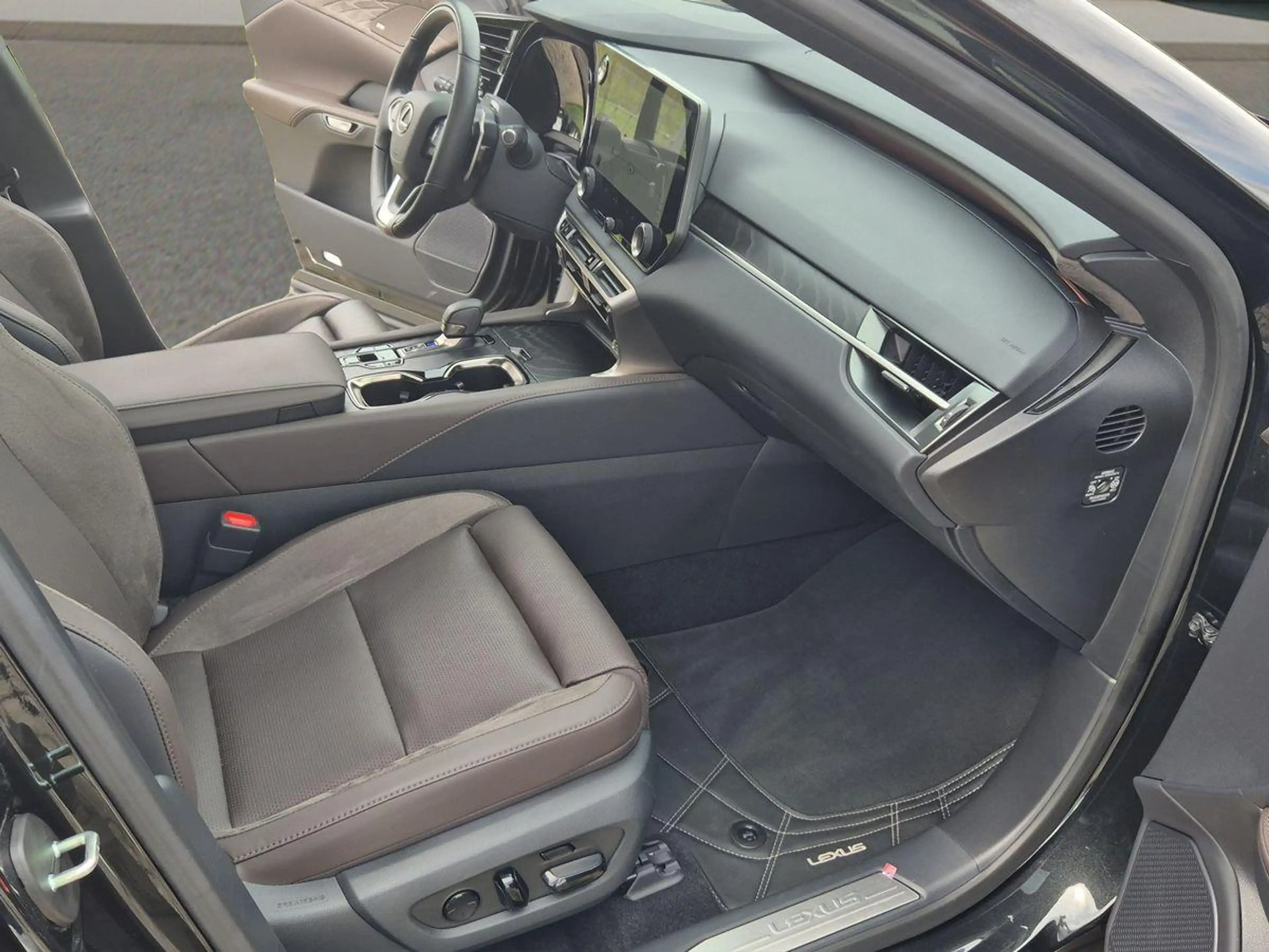 Lexus RX 450h RX 450 h+ Luxury - PANO I ACC I HUD I 360° I ML — photo 11