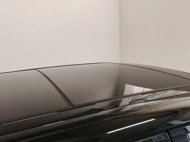 Land Rover Range Rover Sport view 9
