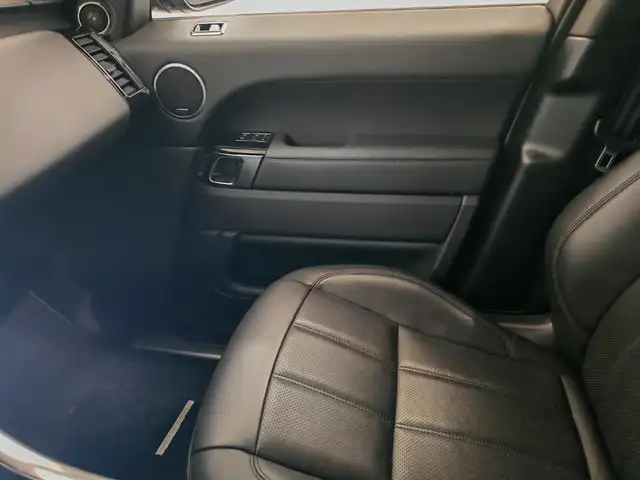 Land Rover Range Rover Sport view 17