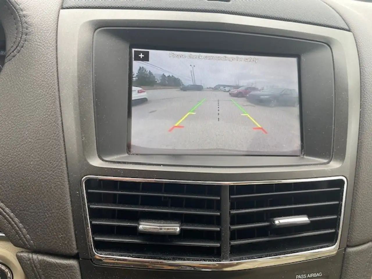 Lincoln MKT снимка Lincoln MKT