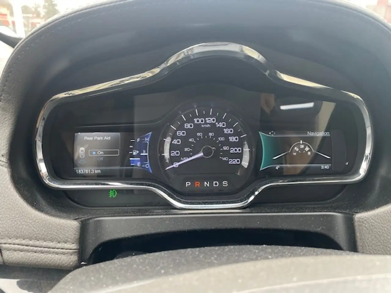 Lincoln MKT снимка Lincoln MKT