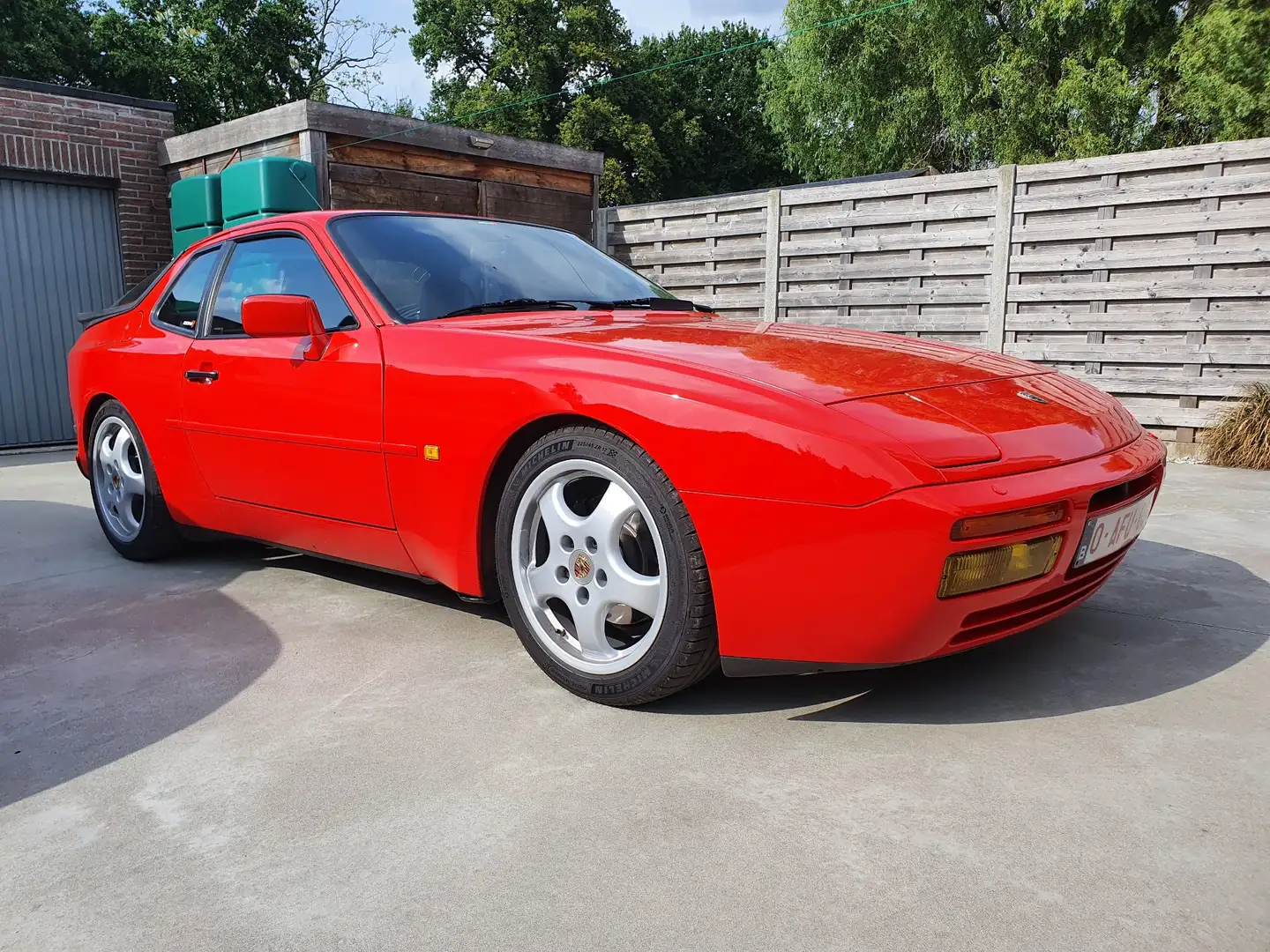 Porsche 944 Turbo - 2