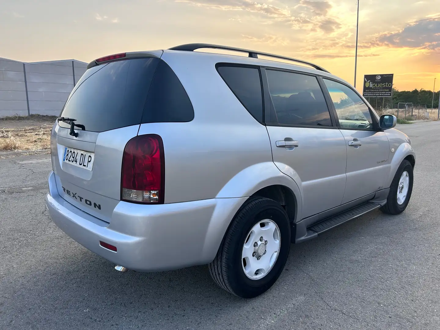 SsangYong Rexton Rexton 270 Plus Plateado - 2