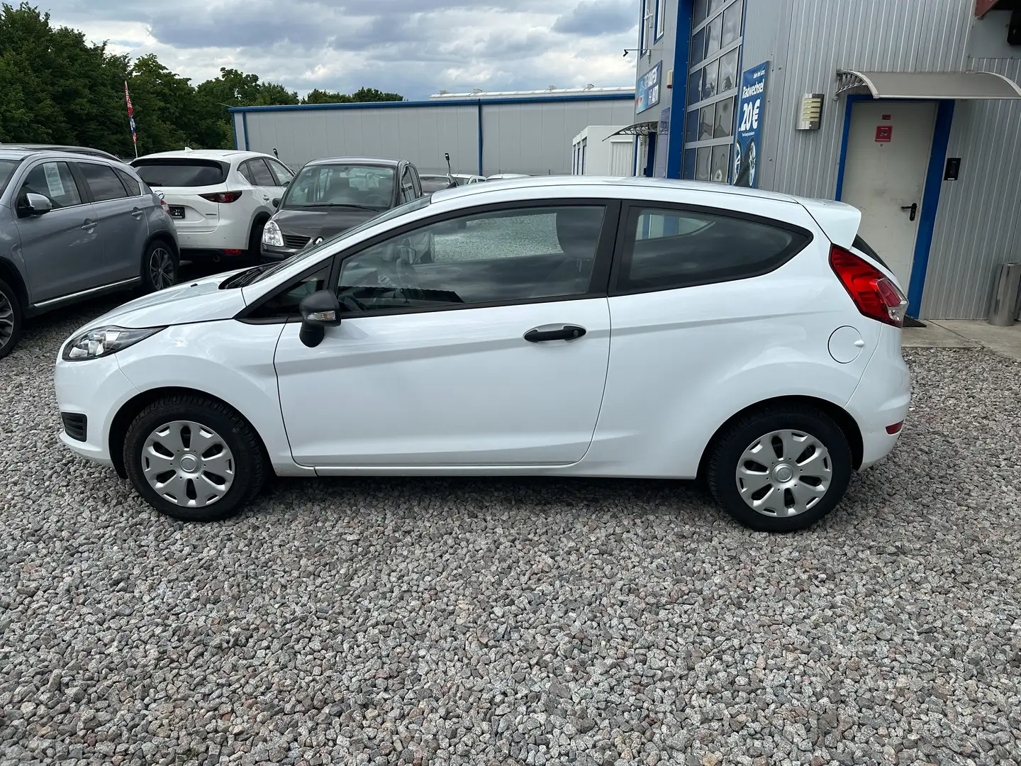 Ford Fiesta Ambiente 1.25 KLIMA SITZHEIZUNG Weiß - 2