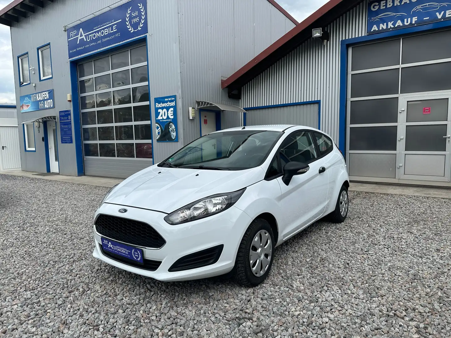 Ford Fiesta Ambiente 1.25 KLIMA SITZHEIZUNG Weiß - 1