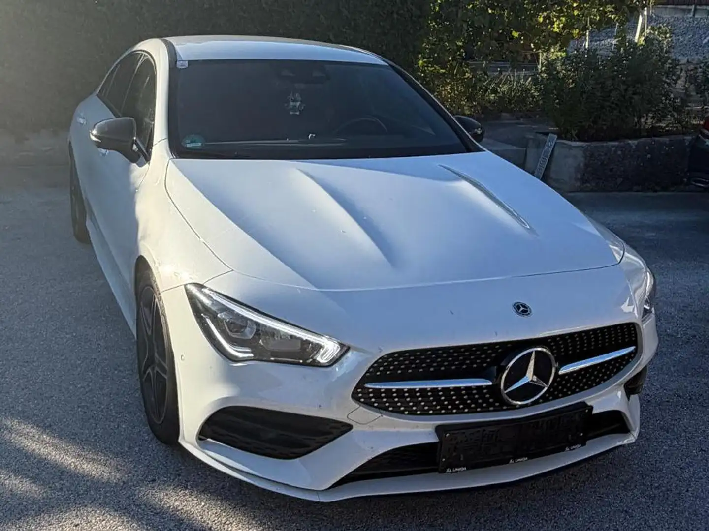 Mercedes-Benz CLA 200 CLA 200 Aut. Weiß - 2