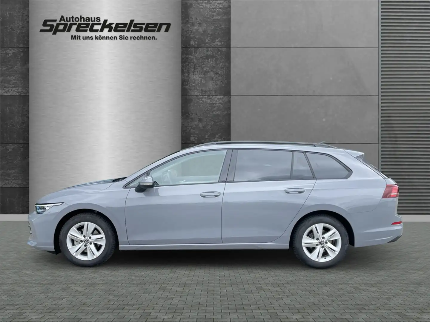 Volkswagen Golf VIII Variant 1.5 eTSI++Life++Aut.++AHK++LED++Light Grijs - 2