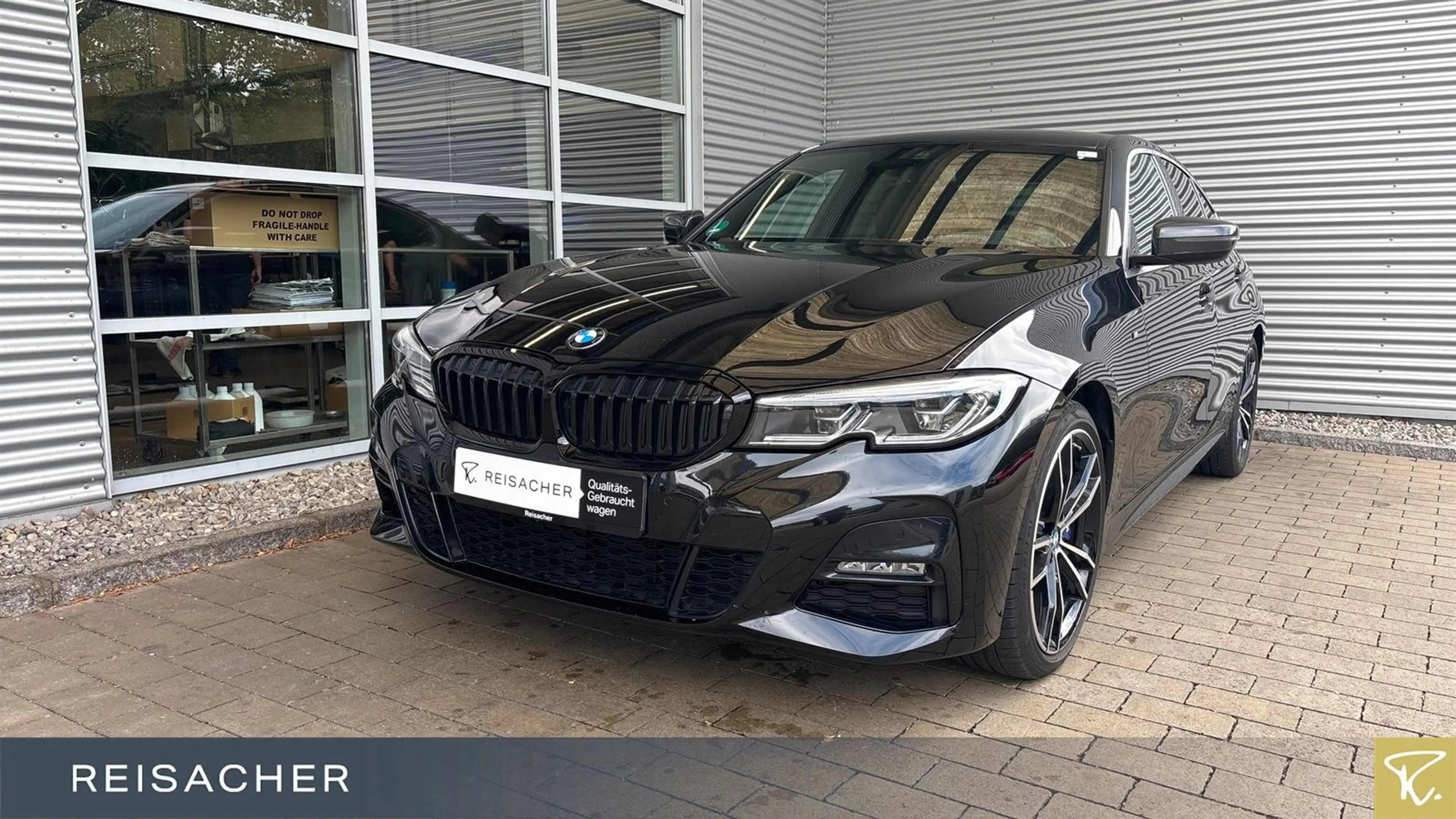 BMW 330 i A xDrive M-Sport LCProf HUD Laser eGd Hifi