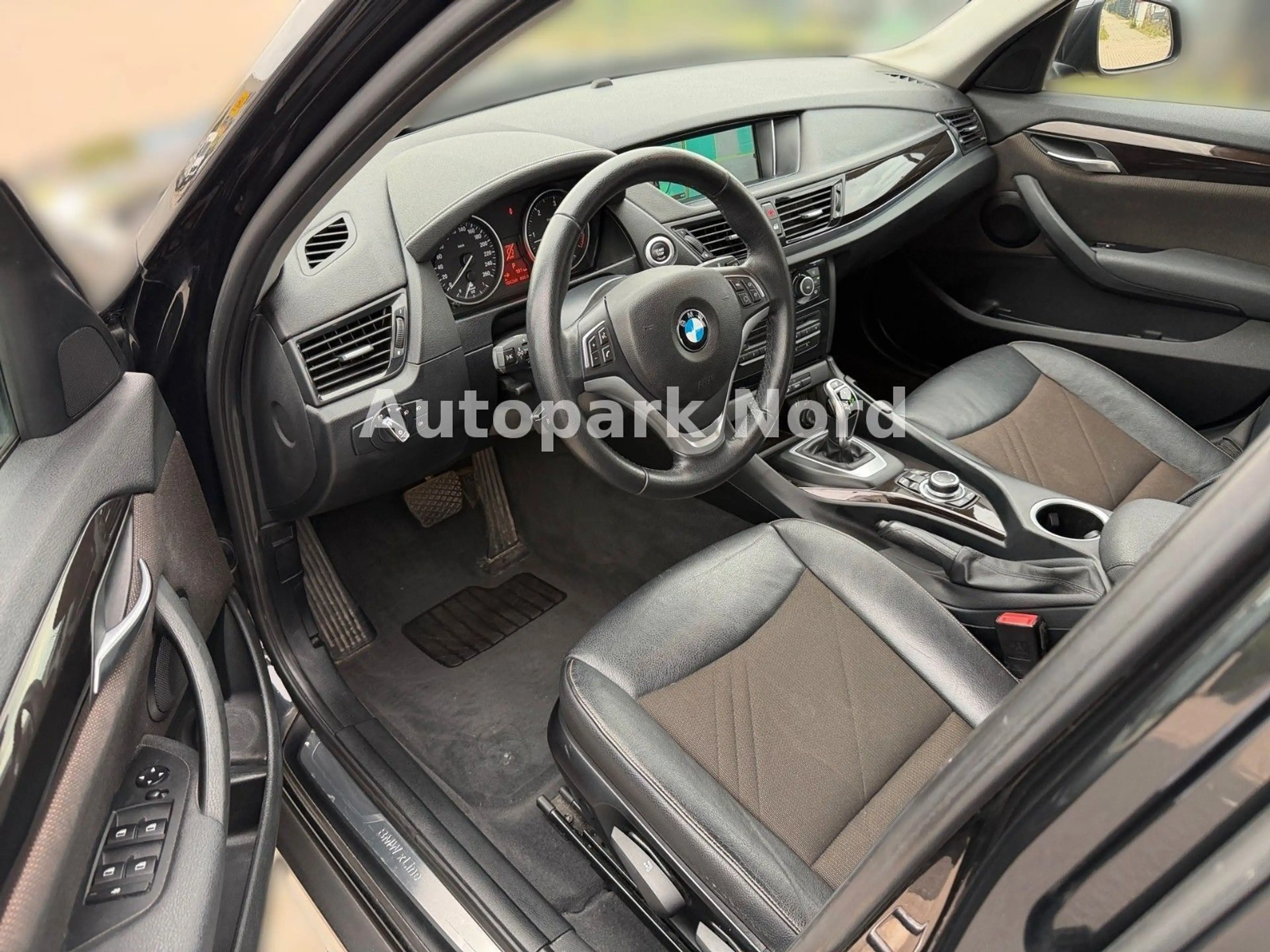 BMW X1 xDrive 18d Aut./XENON/SHZ/TEMP/NAVI/PDC — photo 15