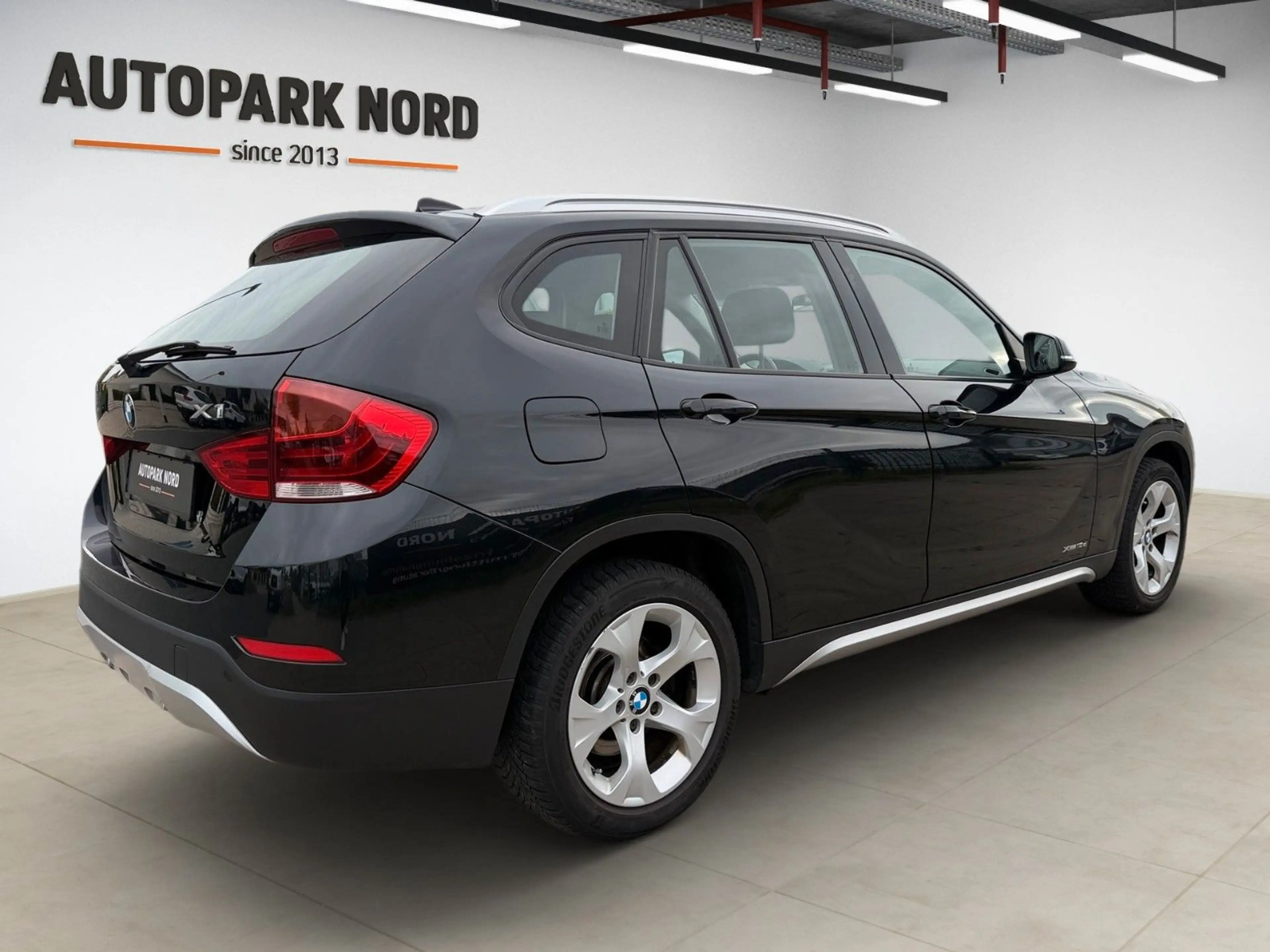BMW X1 xDrive 18d Aut./XENON/SHZ/TEMP/NAVI/PDC — photo 4
