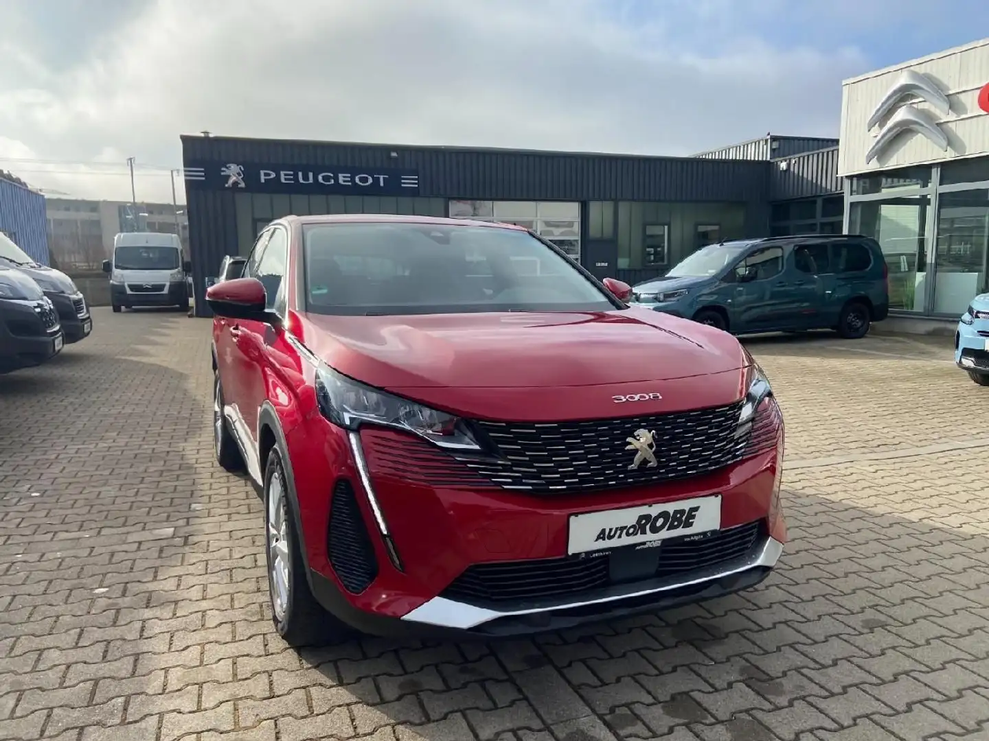 Peugeot 3008 Active Pack Pure Tech 130 EAT 8 Automatik Rouge - 2