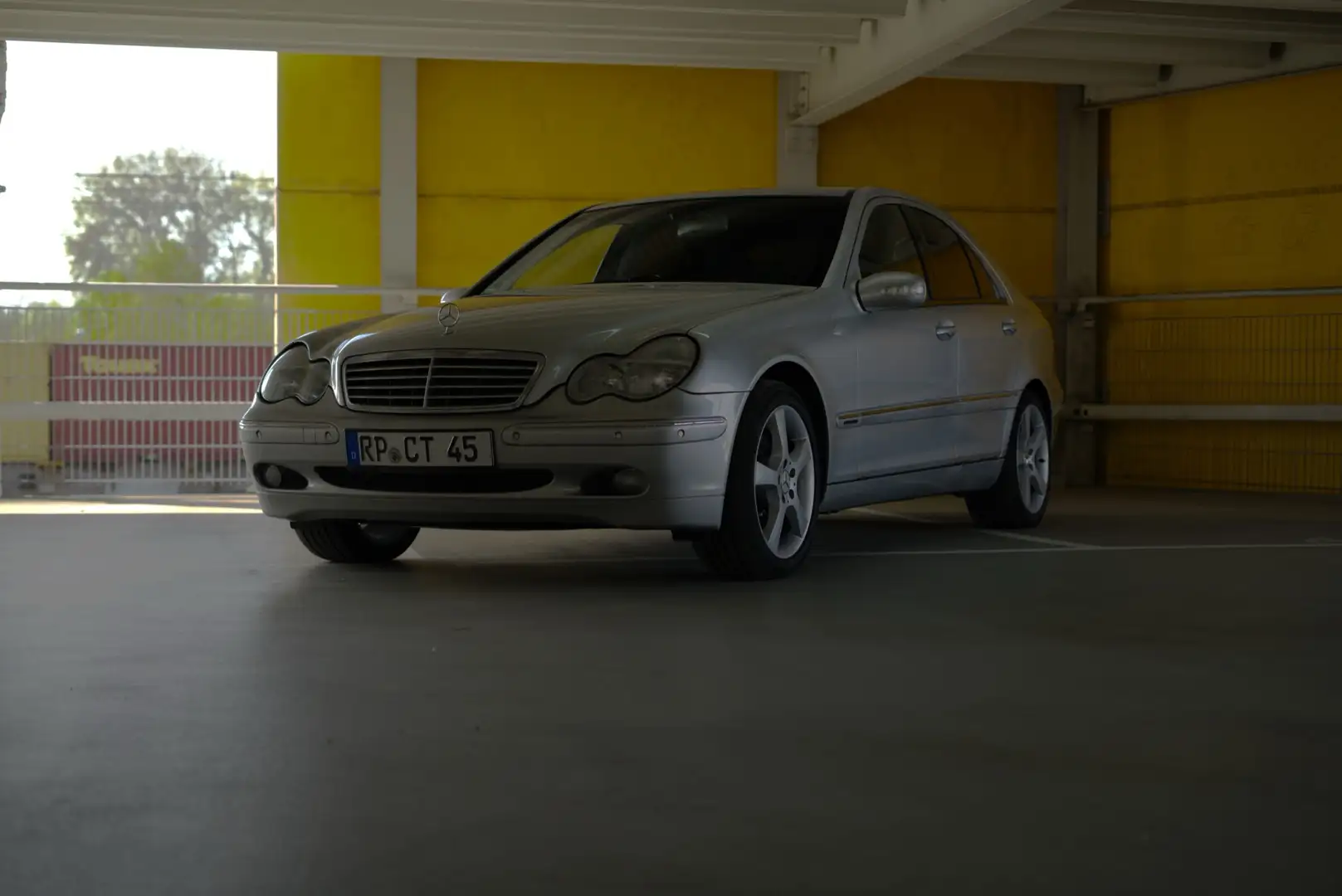 Mercedes-Benz C 320 Classic Argintiu - 1