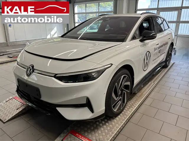 Volkswagen ID.7 Tourer Pro *20Zoll*Int./Ext. Paket*AHK*360*Massage*