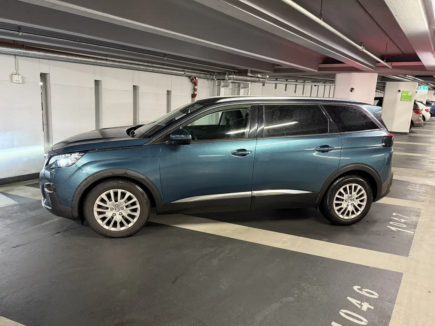 Peugeot 5008 Allure, AHK, Panoramadach, Standheizung Grün - 2