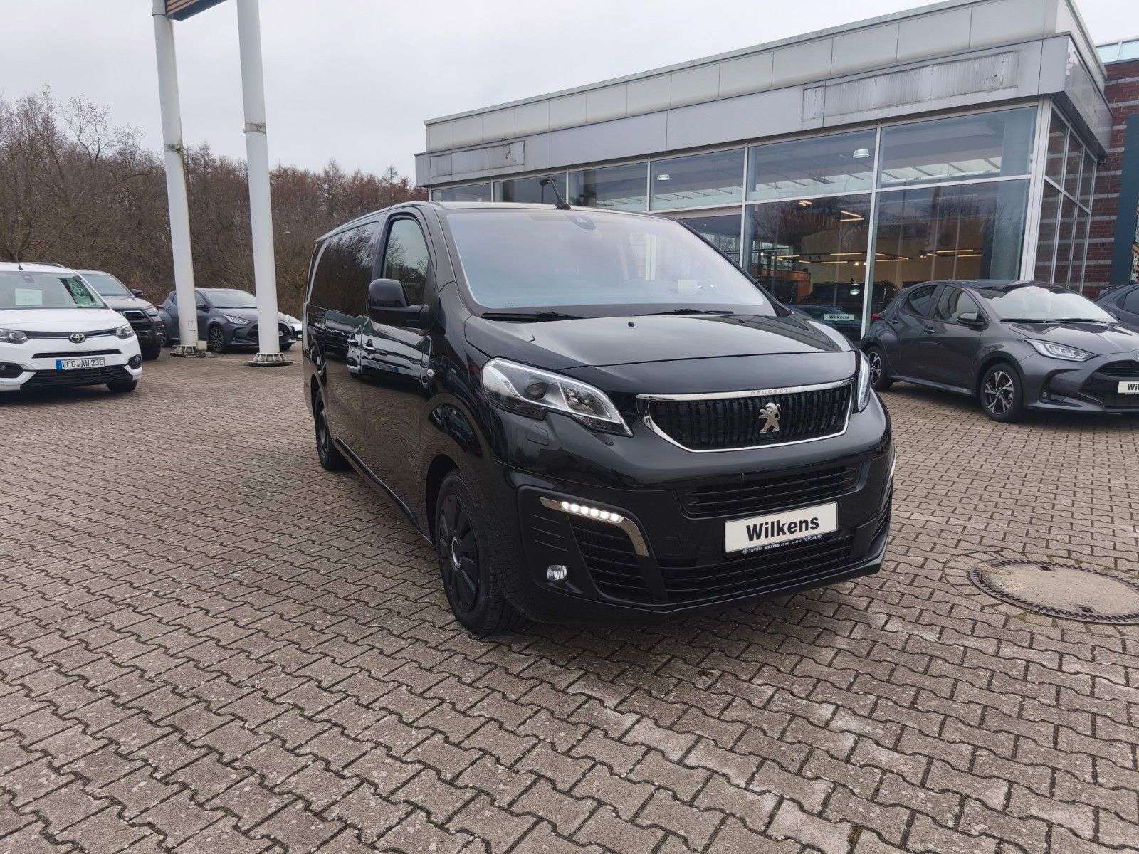 Second hand Peugeot Traveller 2.0