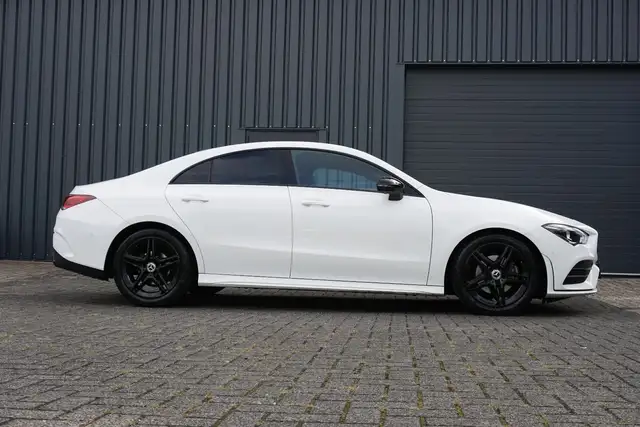 Mercedes-Benz CLA view 9
