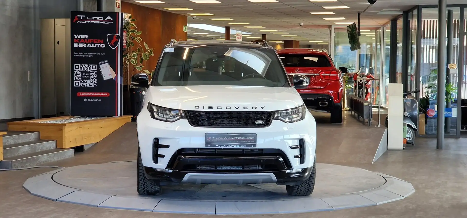 Land Rover Discovery 3.0 L HSE Td6 ALLRAD Aut. *Meridian*Kamera*Luftfed Weiß - 2