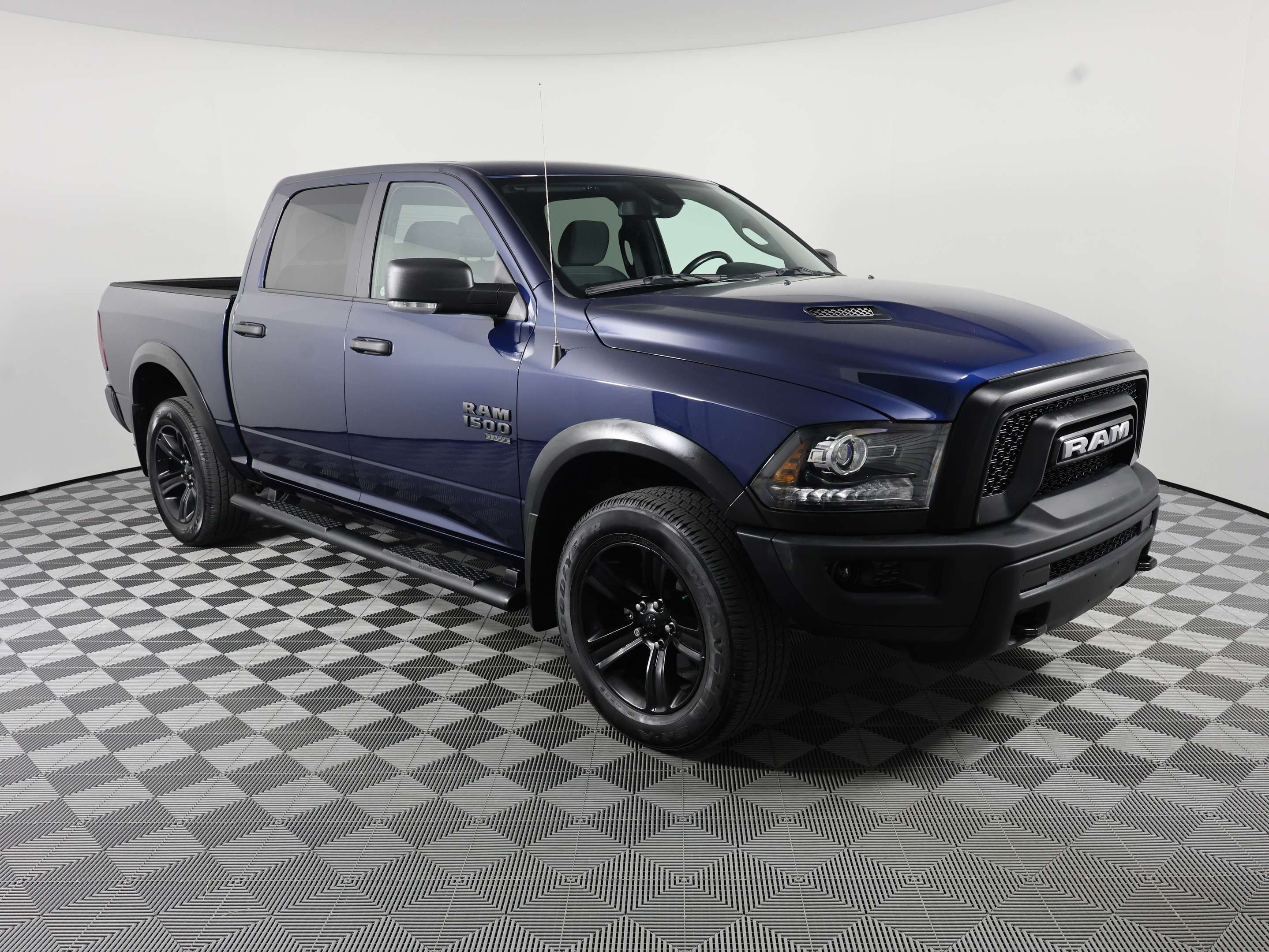 2022 RAM 1500 WARLOCK | HEATED SEATS/WHEEL | TOUCHSCREEN | 4X4 — снимка 1