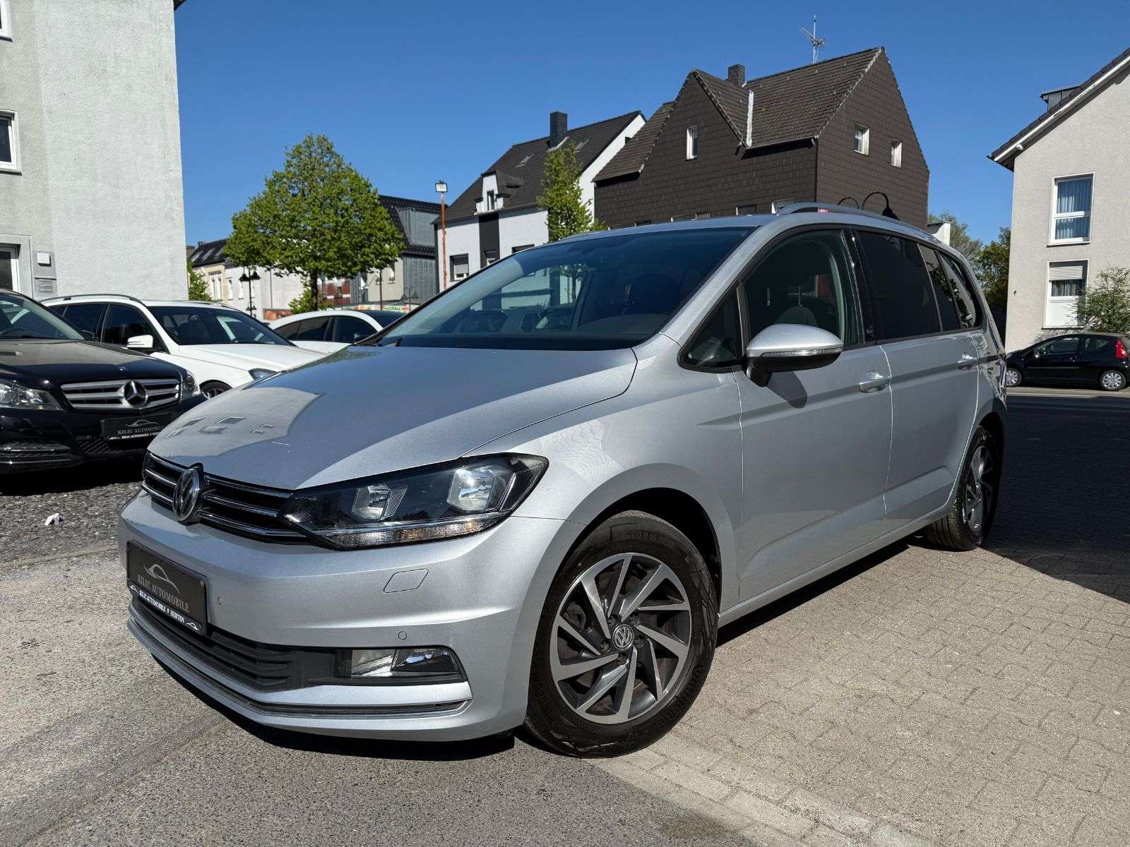 Second hand Volkswagen Touran 1.6
