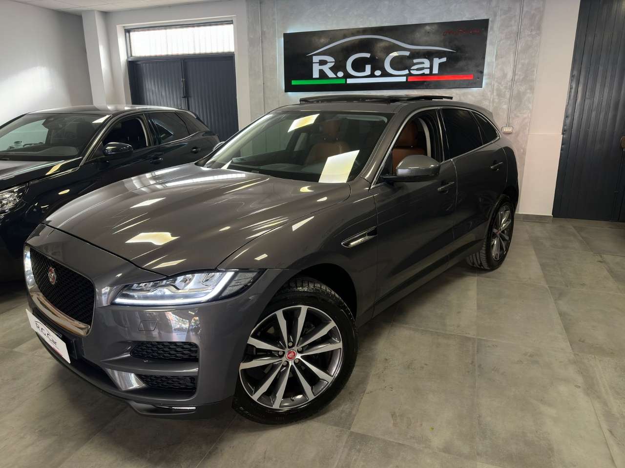 Jaguar F-Pace F-Pace 2015 2.0d Portfolio awd 180cv auto