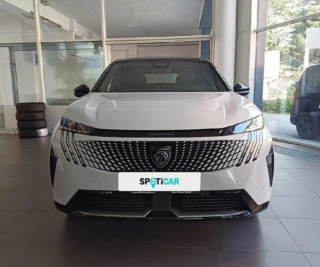 Peugeot 3008 Elektro 210 73kWh GT Weiß - 2